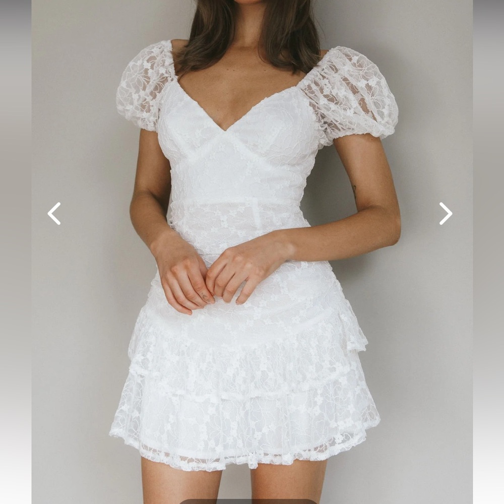 Selfie Leslie white dress